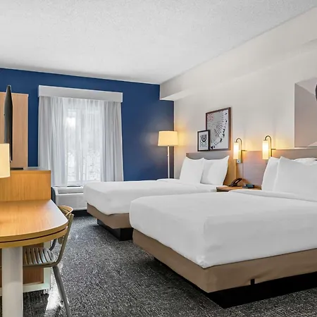 Spark By Hilton Hershey Near The Park Exterior photo
