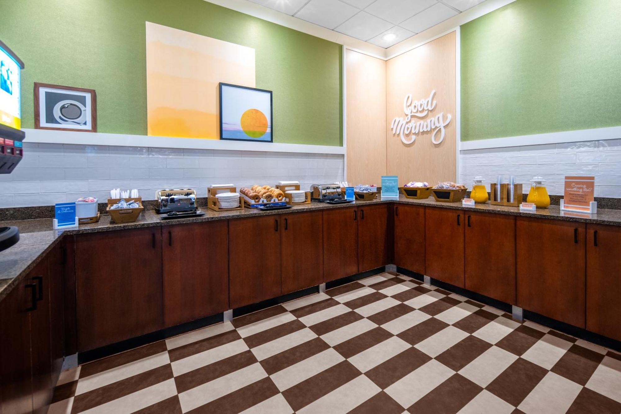 Hotel Spark By Hilton Near The Park Hershey
